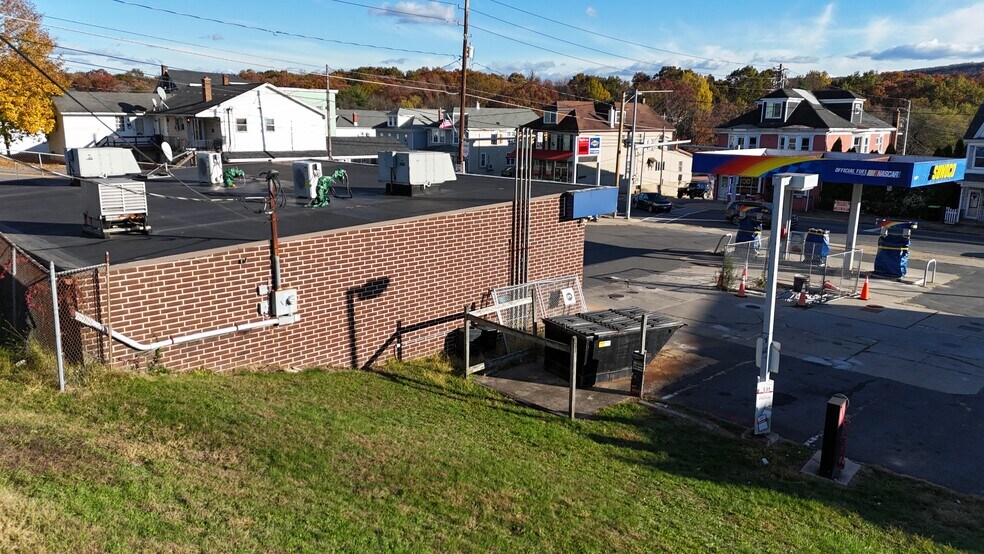 More Photos Of 600 Chestnut St, Kulpmont Service Station For Sale
