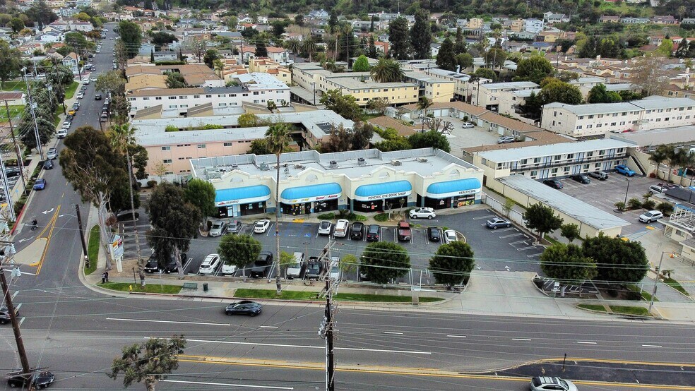 More Photos Of 3902 Pacific Coast Hwy, Torrance Unknown For Lease