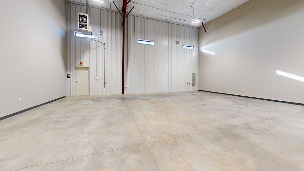 Primary Photo Of 20 N Rockwell Ave, Oklahoma City Unknown For Lease