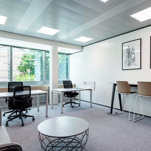 More Photos Of 5701 Truxtun Ave, Bakersfield Coworking Space