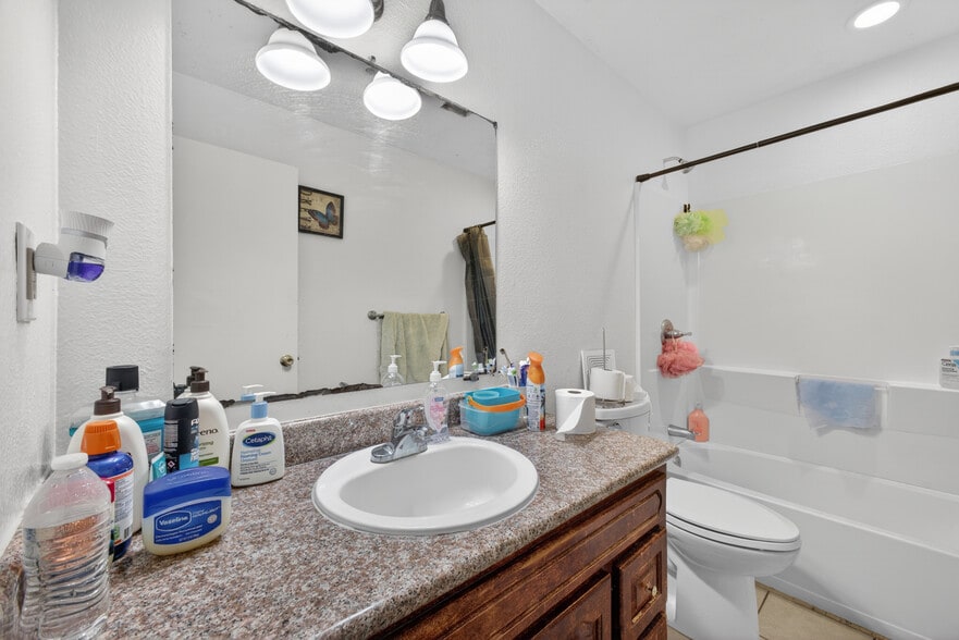 More Photos Of 113-119 Gonda St, Watsonville Apartments For Sale