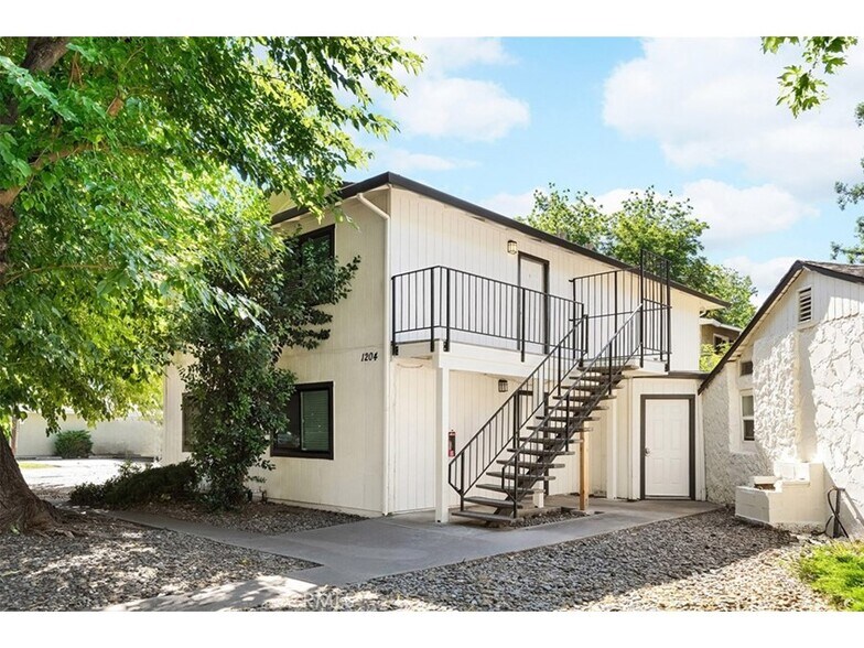 Primary Photo Of 1204 W 5th St, Chico Apartments For Sale