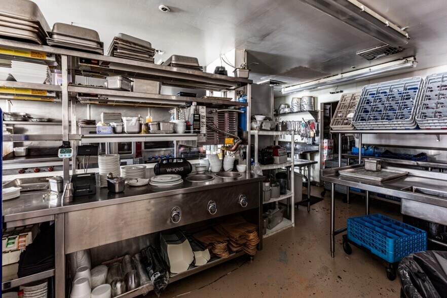 More Photos Of 890 Main St, Park City Apartments For Sale