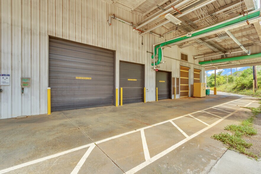More Photos Of 65 Windham Blvd, Aiken Manufacturing For Sale