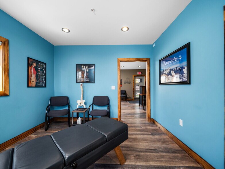 More Photos Of 1323 Cass St, Traverse City Flex For Sale