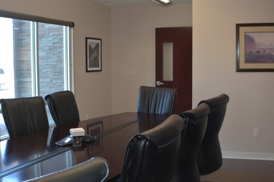 More Photos Of 125 Schoolhouse Loop, Kalispell Office For Sale