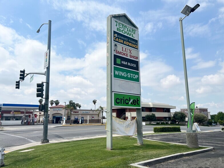 More Photos Of 2600 Oswell St, Bakersfield General Retail For Lease