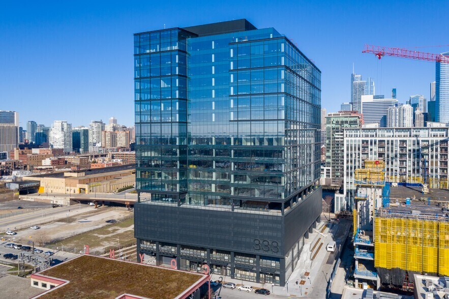 More Photos Of 333 N Green St, Chicago Office For Lease