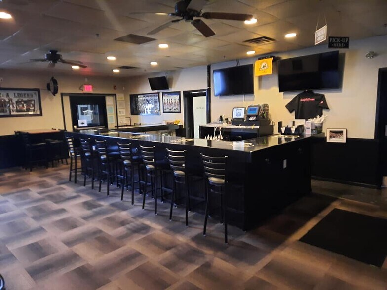 More Photos Of 405 Mendon Rd, Cumberland Restaurant For Sale