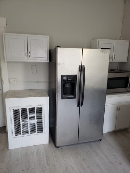 More Photos Of 215 Grace St, Greenwood Apartments For Sale
