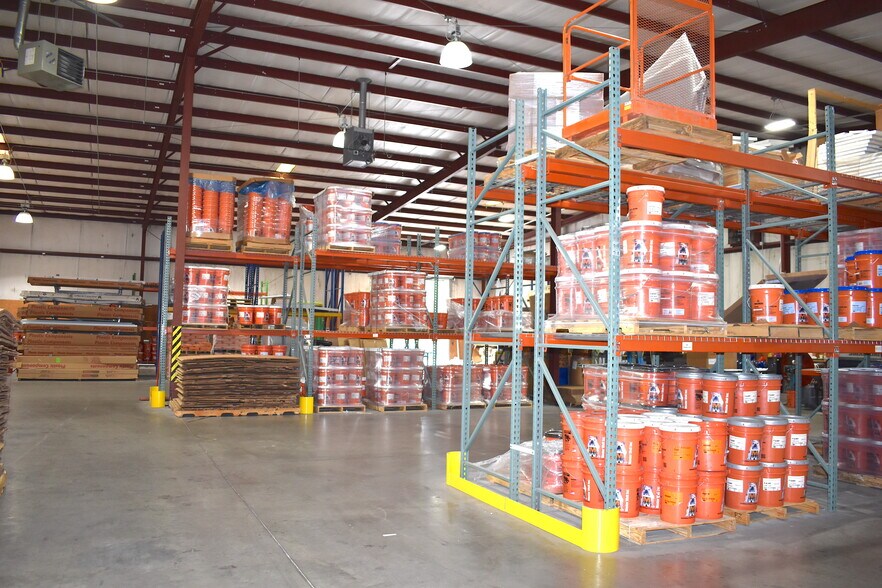 More Photos Of 6975 Flat Rock Rd, Midland Office For Lease