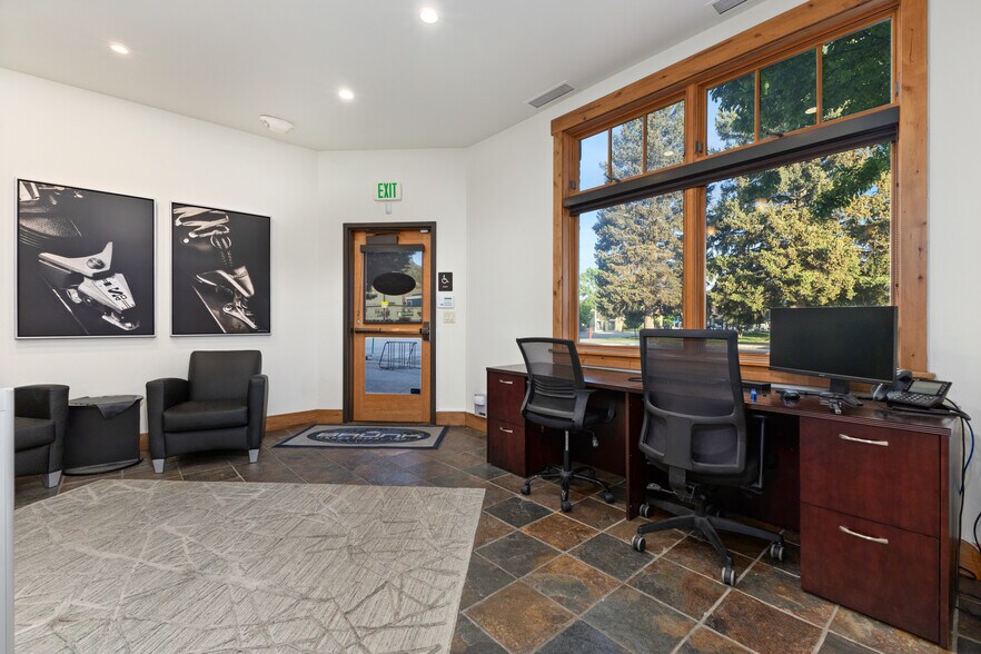 More Photos Of 442 Lincoln Ave, Steamboat Springs Flex For Sale