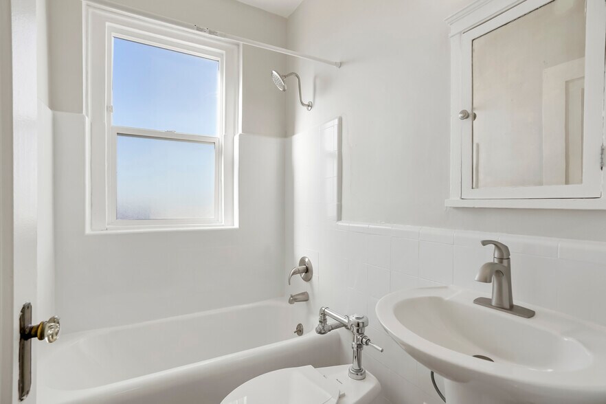 More Photos Of 960 Grant St, Denver Apartments For Sale