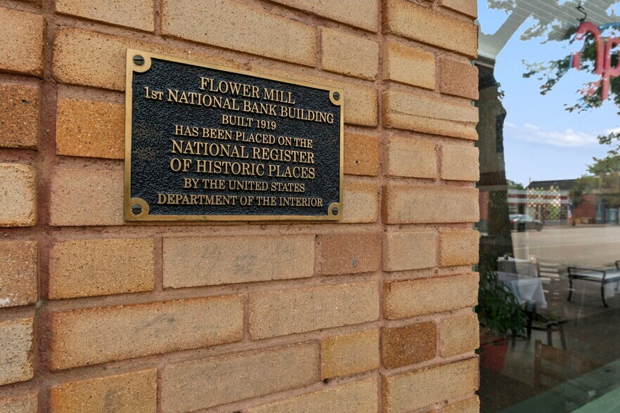 More Photos Of 3728 Cleveland Ave, Wellington Restaurant For Sale