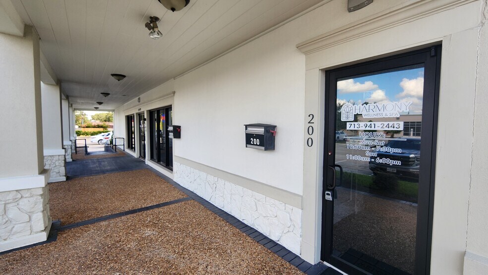 More Photos Of 3409 Spencer Hwy, Pasadena Office For Lease
