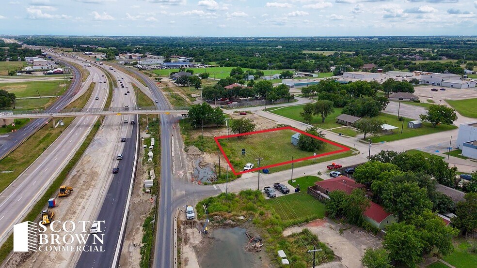 More Photos Of 301 N Stemmons St, Sanger Land For Sale