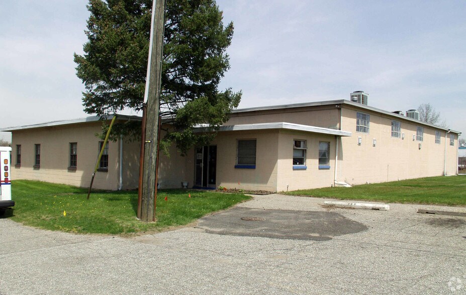 Primary Photo Of 2009 Route 130 S, Burlington Office For Lease