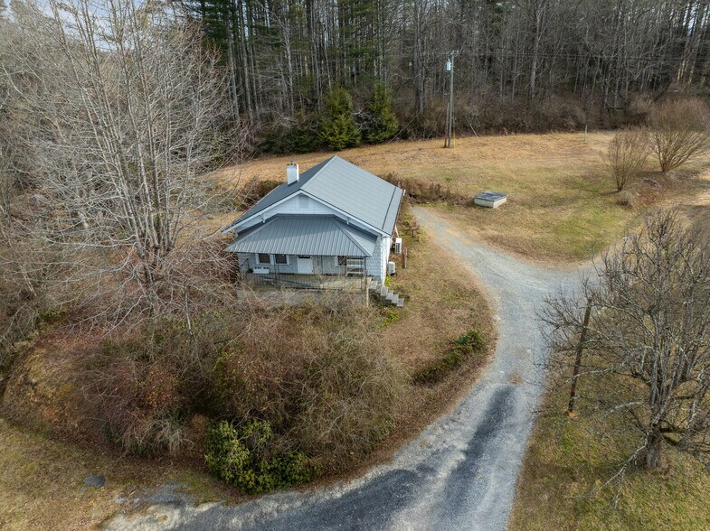 More Photos Of 146 Monteith Rd, Brevard Multifamily For Sale