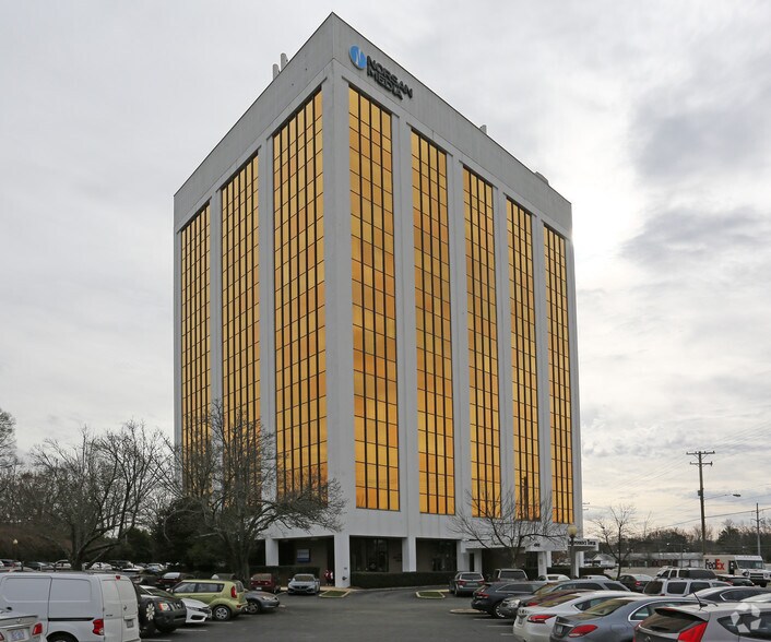 More Photos Of 4801 E Independence Blvd, Charlotte Office For Sale