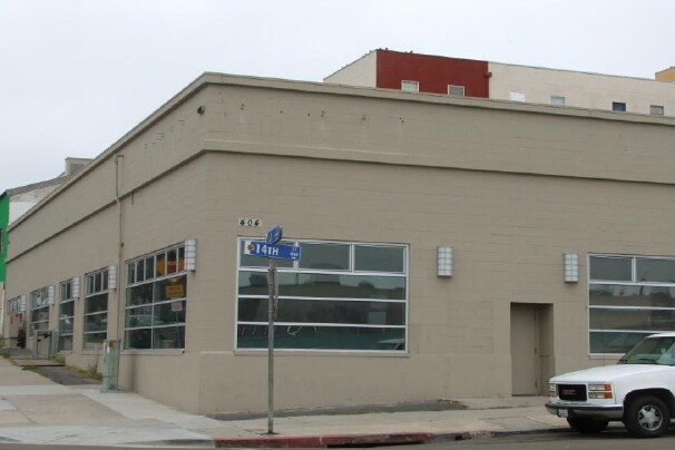 More Photos Of 404 14th St, San Diego Showroom For Sale