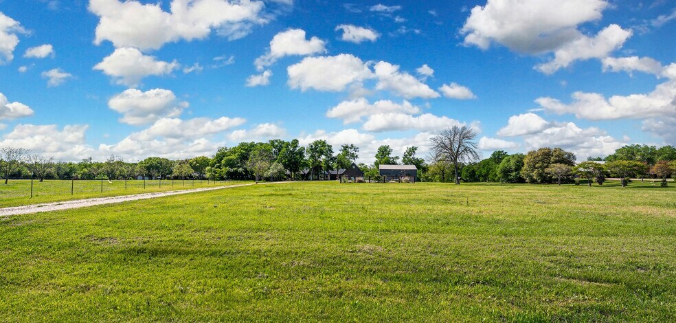 More Photos Of 4158 Creek Rd, Temple Specialty For Sale