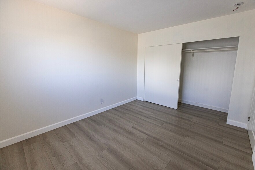 More Photos Of 6003 Craner Ave, North Hollywood Apartments For Sale