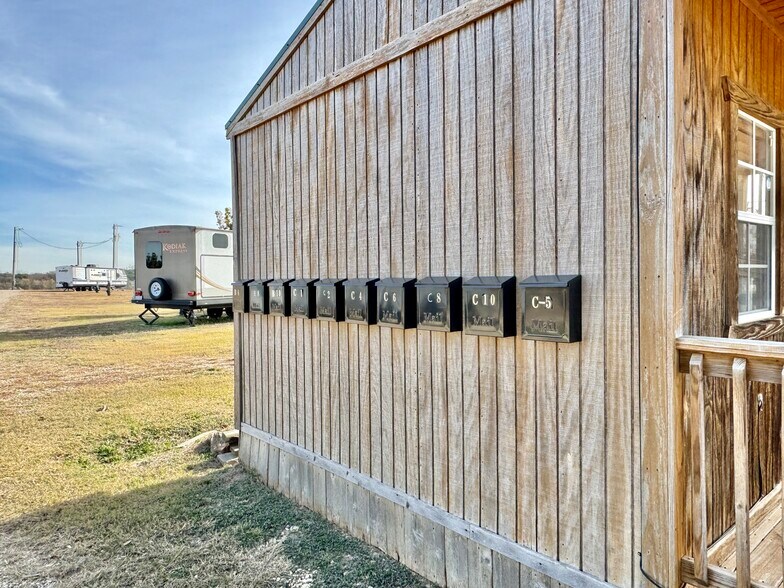 More Photos Of 8895 US-67 Hwy, Cleburne Trailer Camper Park For Sale