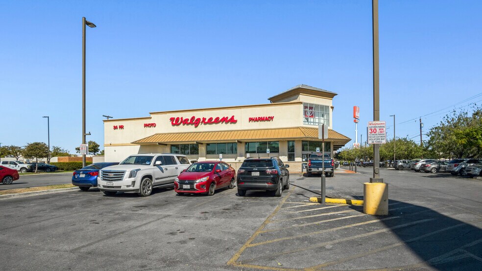 More Photos Of 7019 S Zarzamora St, San Antonio Drugstore For Sale