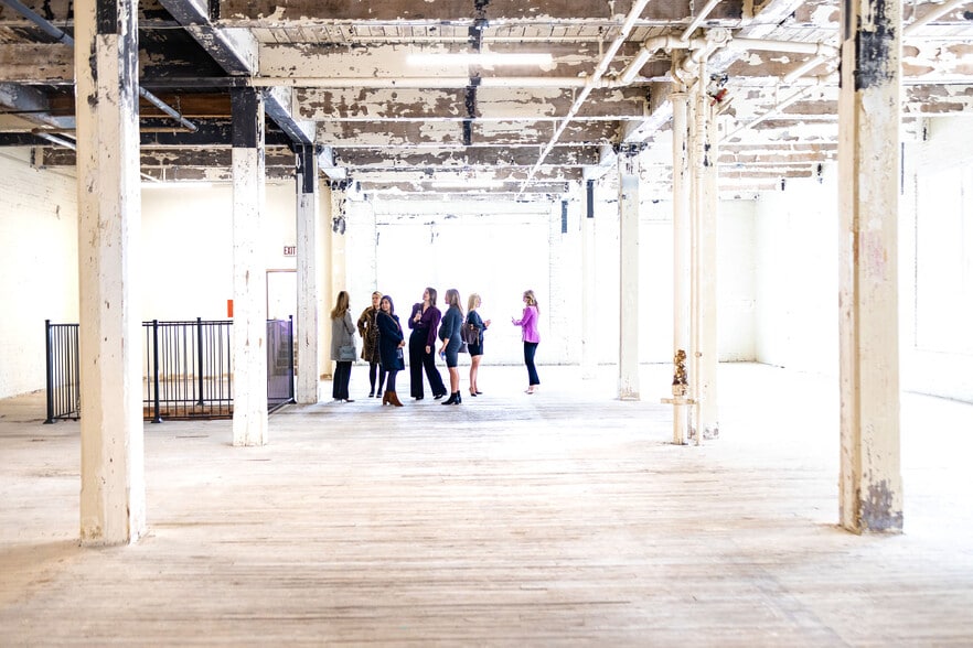 More Photos Of 601 Elm St, Dallas Loft Creative Space For Sale