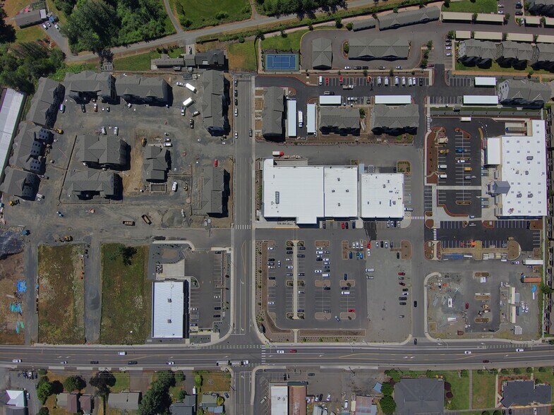 More Photos Of W Main St & Leroy Ave, Molalla General Retail For Lease