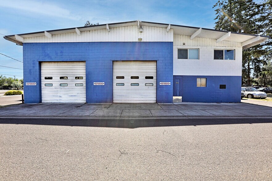 More Photos Of 804 E Main St, Molalla Auto Repair For Sale