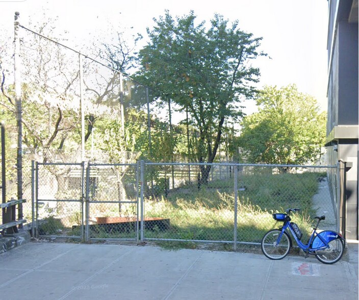 Primary Photo Of 309 Broadway, Brooklyn Land For Lease
