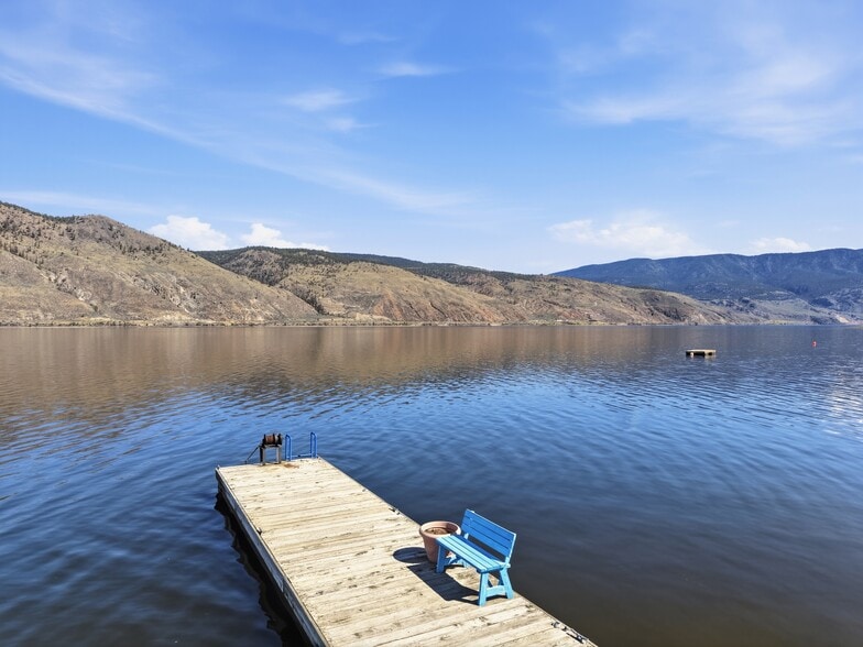 More Photos Of 7001 Savona Access Rd, Thompson-Nicola Hotel For Sale