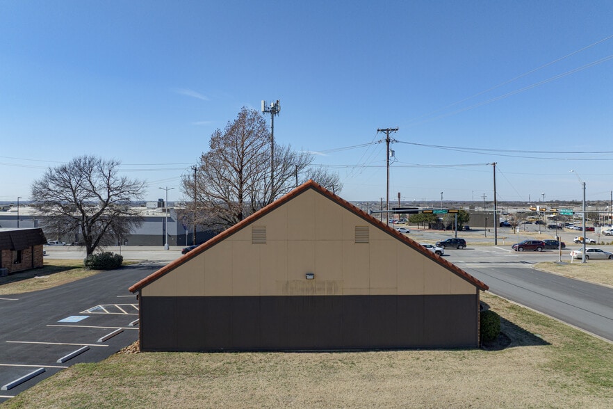 More Photos Of 3415 N Loy Lake Rd, Sherman Medical For Sale