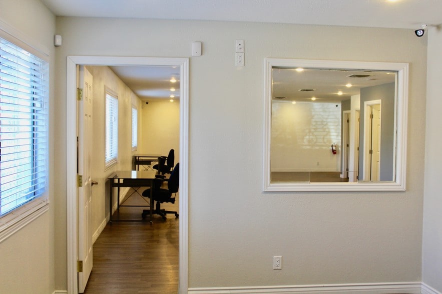 More Photos Of 703 S 10th St, Las Vegas Medical For Sale