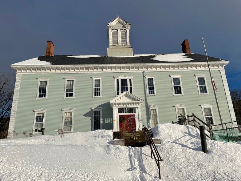 Primary Photo Of 168 N Main St, Northfield Loft Creative Space For Lease