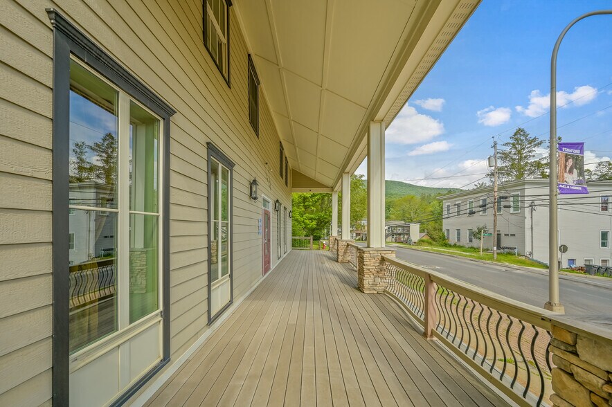 More Photos Of 56 Main St, Stamford Hotel For Sale