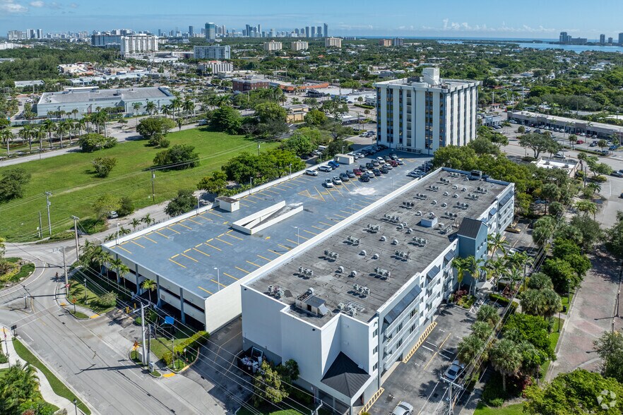 More Photos Of 12550 Biscayne Blvd, North Miami Medical For Sale