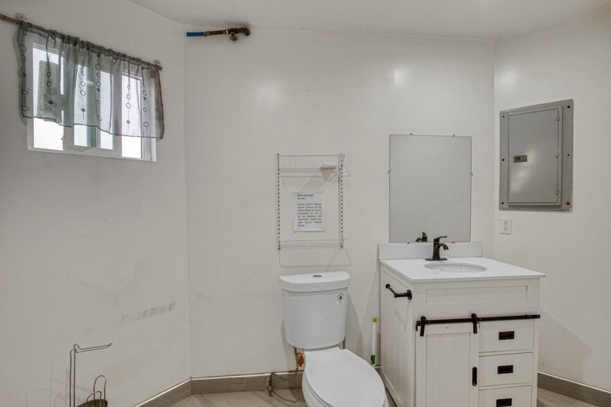 More Photos Of 2252 Durfee Ave, El Monte Warehouse For Sale