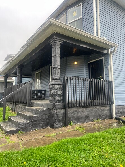 More Photos Of 19-21 Hendricks Pl, Indianapolis Specialty For Sale