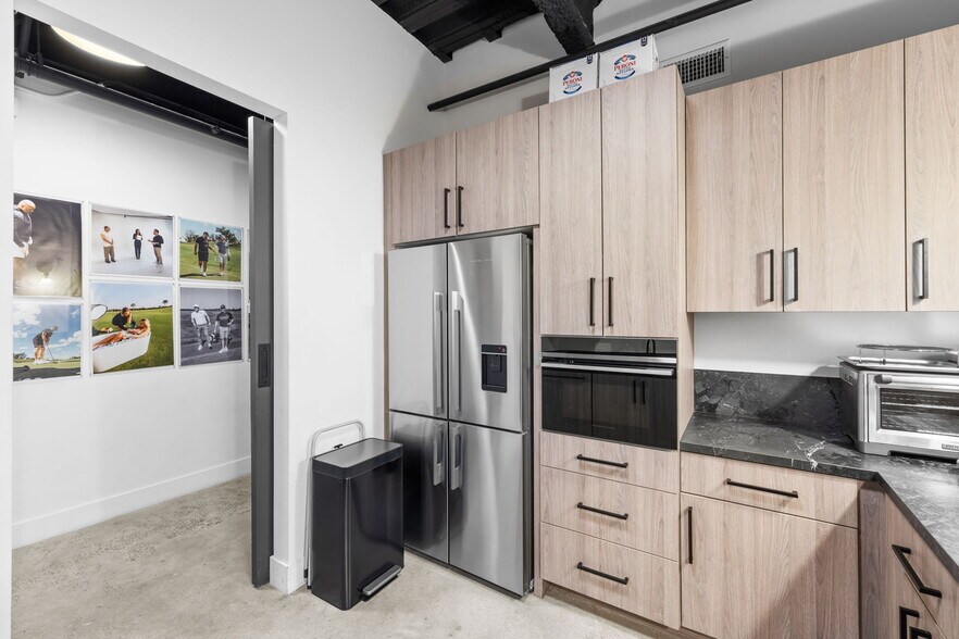 More Photos Of 501 S Beverly Dr, Beverly Hills Medical For Lease