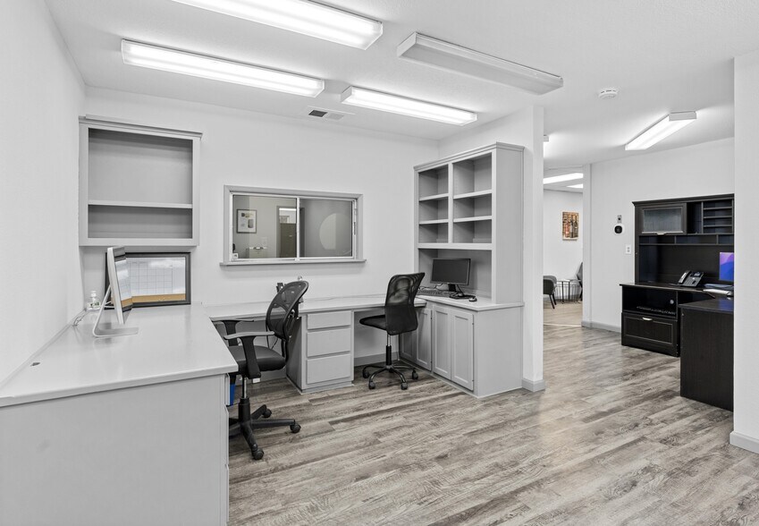 More Photos Of 900 Civic Center Dr, National City Warehouse For Sale