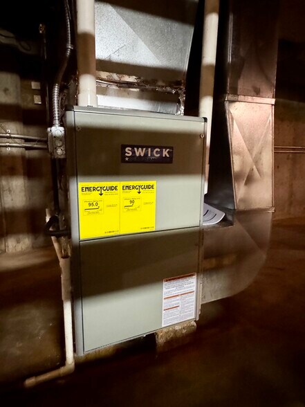 More Photos Of 701 N Teal Lake Ave, Negaunee Office For Sale