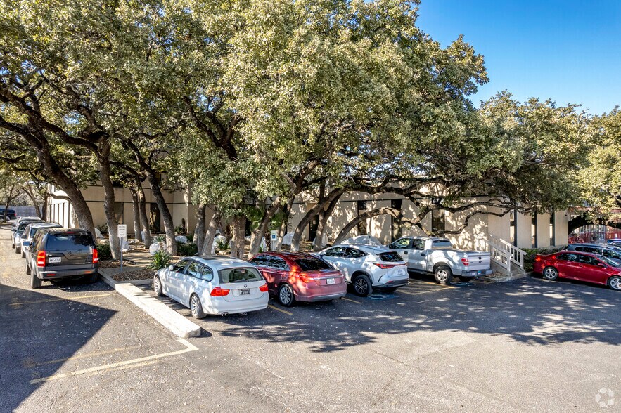 Primary Photo Of 15321 San Pedro Ave, San Antonio Medical For Lease