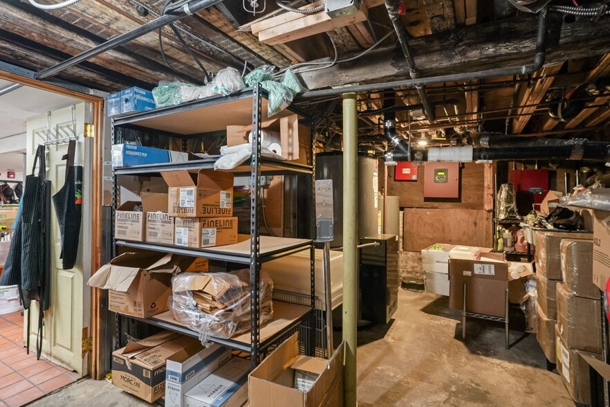 More Photos Of 63-65 Broad St, Boston Storefront Retail Residential For Sale