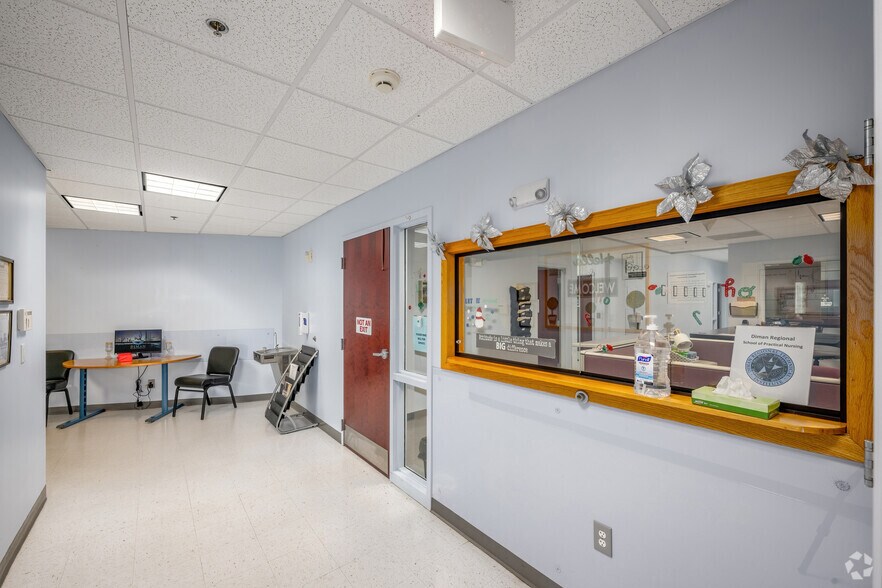 More Photos Of 1082 Davol St, Fall River Apartments For Lease