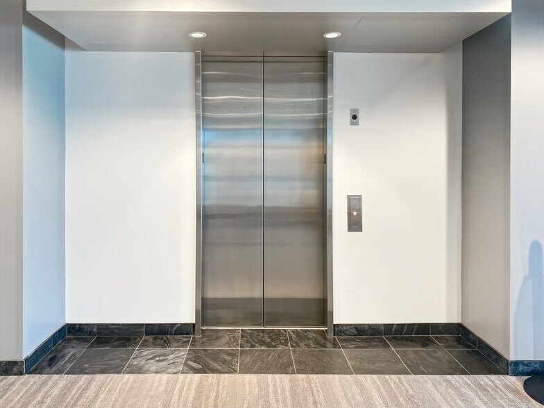 More Photos Of 24624 Interstate 45, Spring Coworking Space