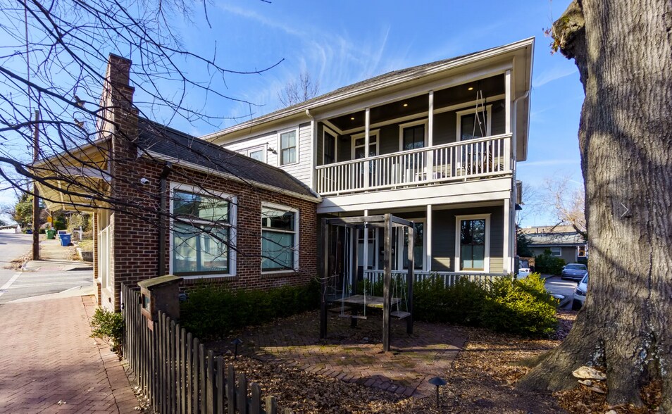 More Photos Of 692 Kirkwood Ave SE, Atlanta Storefront Retail Residential For Sale