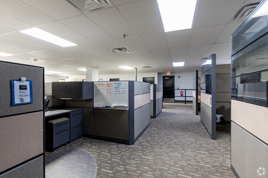 More Photos Of 251 Diversion St, Rochester Office For Sale