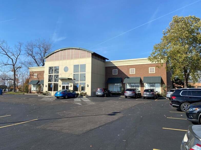 More Photos Of 32875 Solon Rd, Solon Medical For Lease